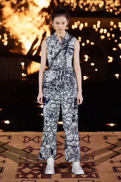 Look 85